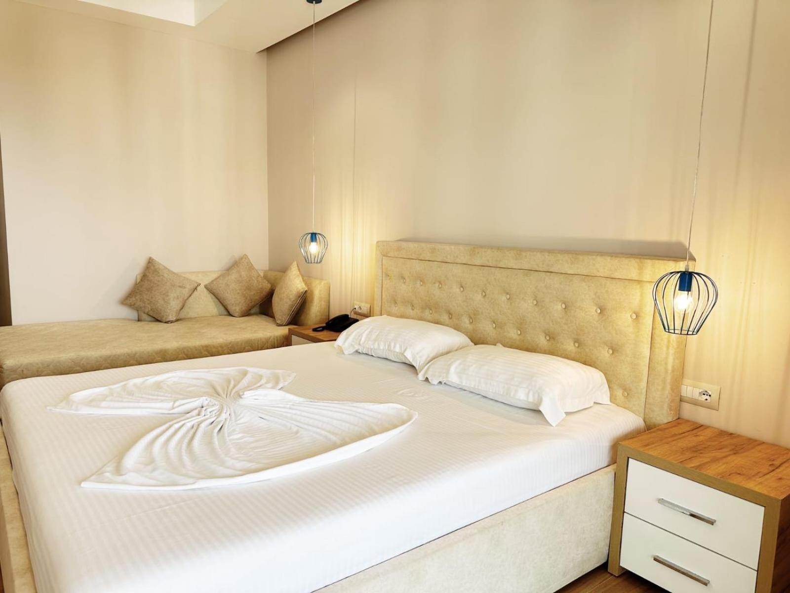 Hotel Ioni-An クサミル エクステリア 写真