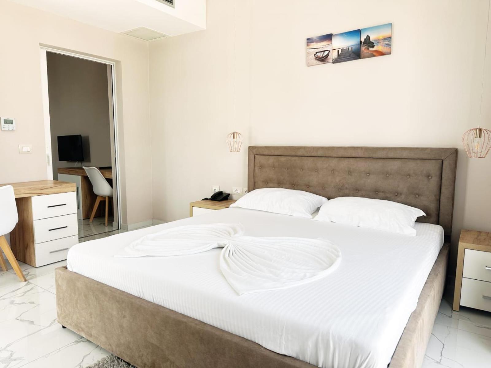 Hotel Ioni-An クサミル エクステリア 写真