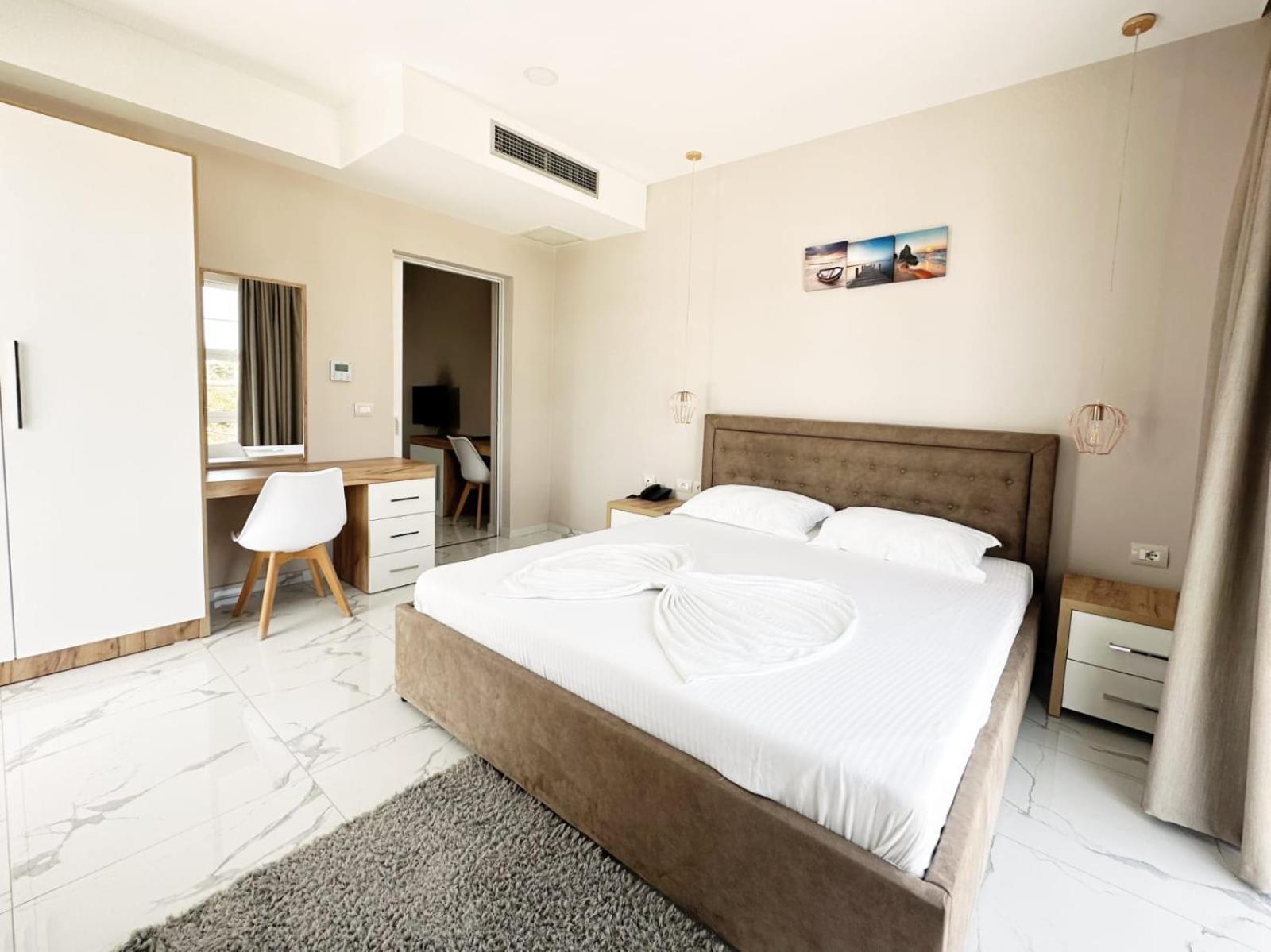 Hotel Ioni-An クサミル エクステリア 写真