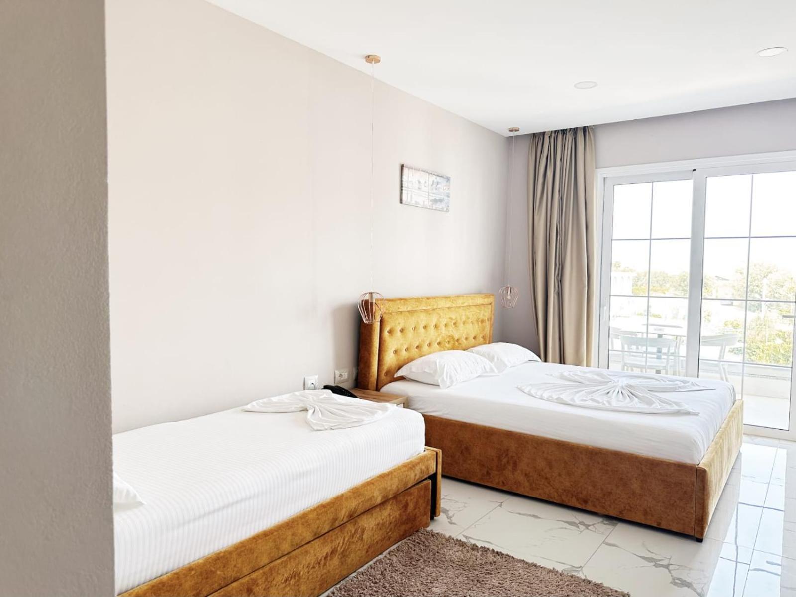 Hotel Ioni-An クサミル エクステリア 写真
