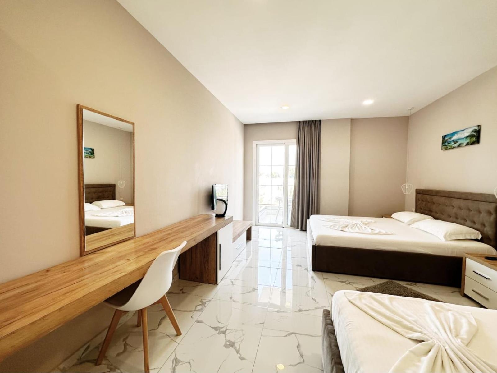 Hotel Ioni-An クサミル エクステリア 写真