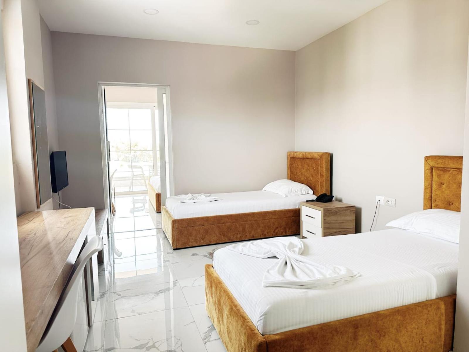 Hotel Ioni-An クサミル エクステリア 写真